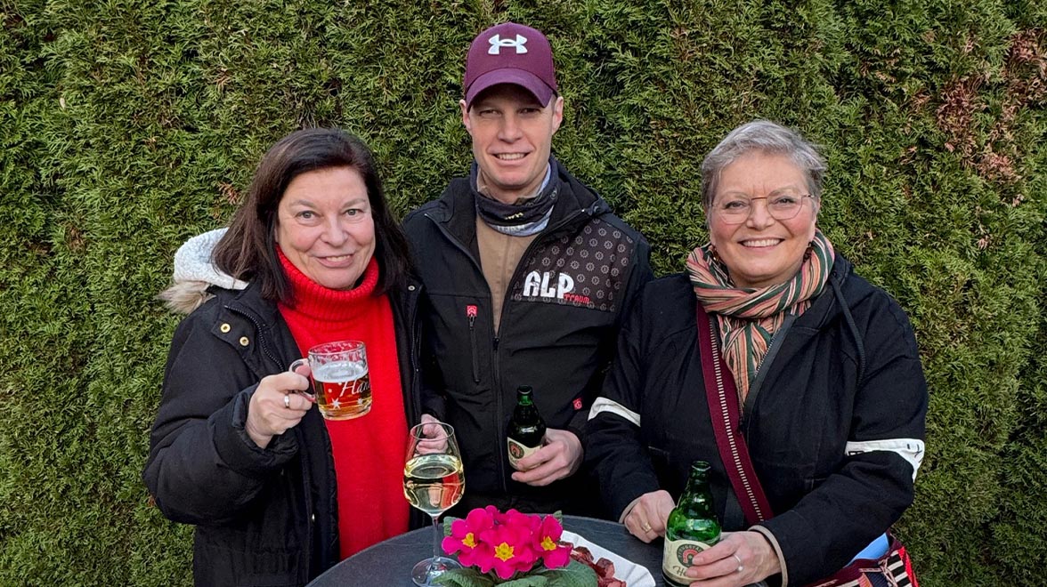 Dr. Gabriele Plaut, Andre Steigerwald und Sigrun Stosius (v. l. n. r.) freuen sich auf das Schlemmen für den guten Zweck. 